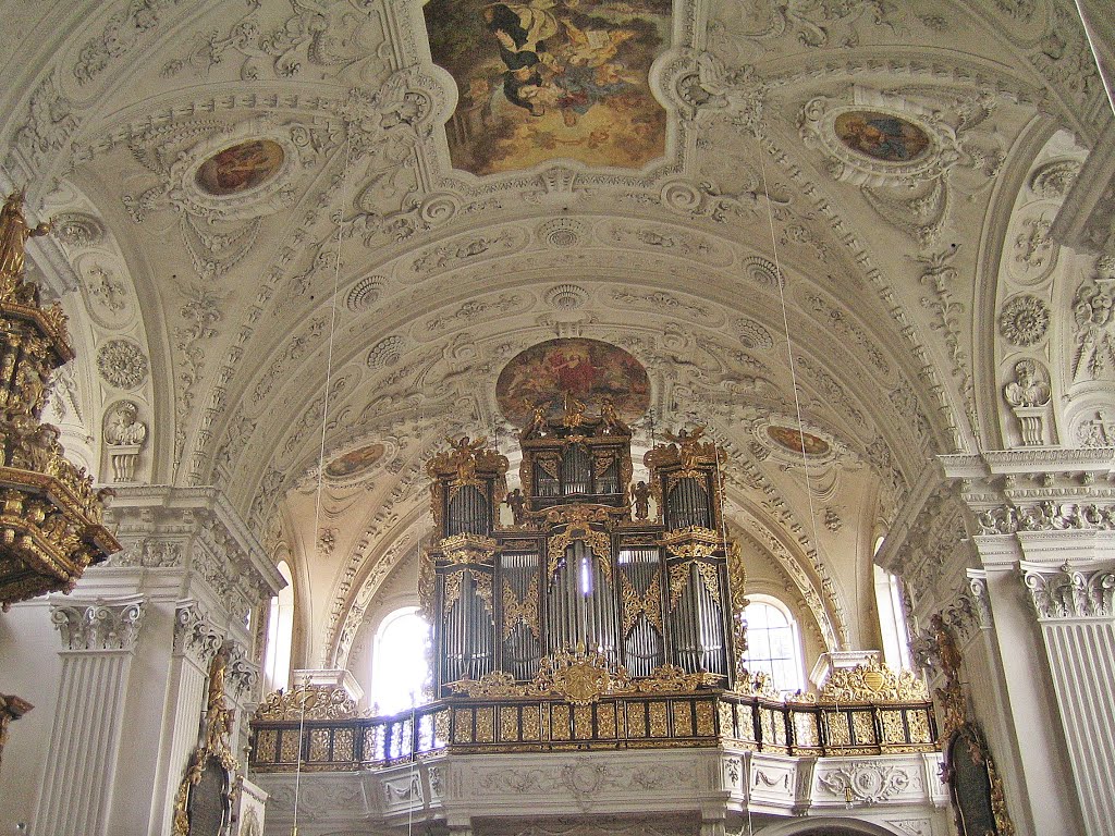 Blick zur Orgel by gertrud