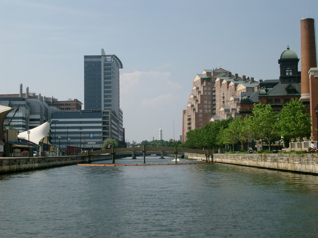 Baltimore Inner Harbor by Micsterm, Paris 18