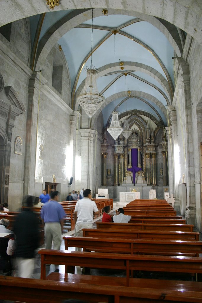 Interior del templo (Lay) by Francesco Lay