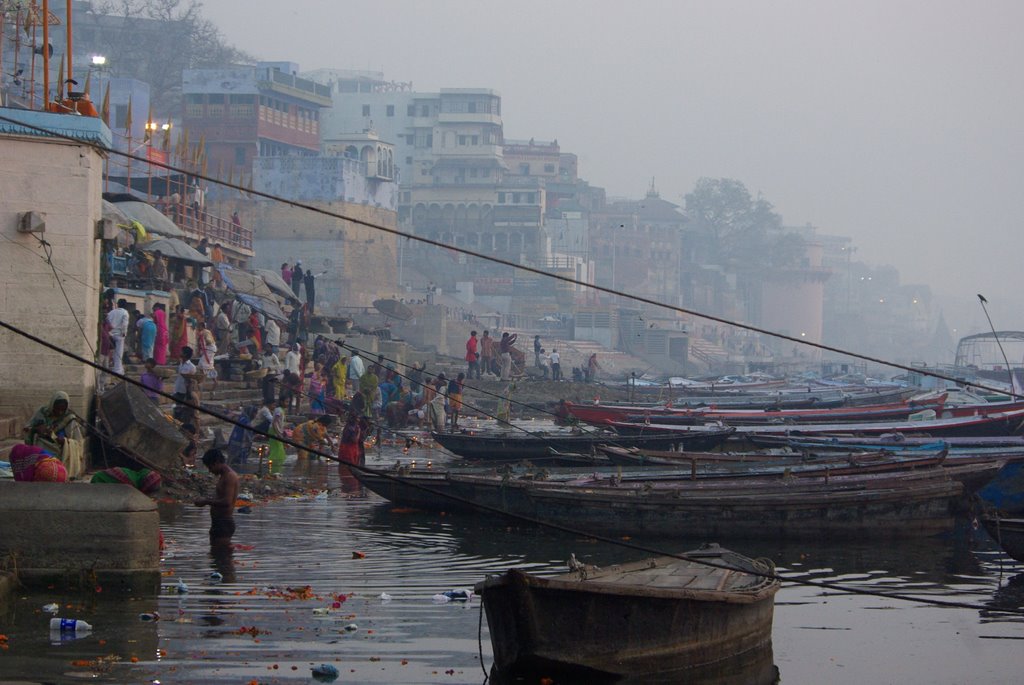 VARANASI le matin by choupette