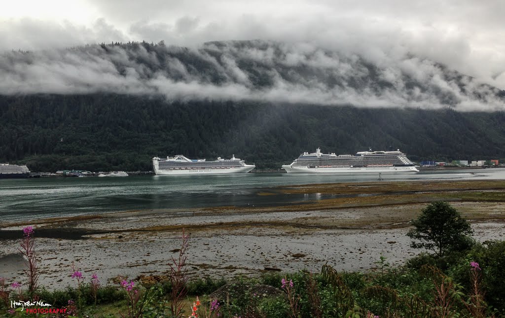 Juneau, Alaska by Hoàng Khai Nhan by Hoàng Khai Nhan