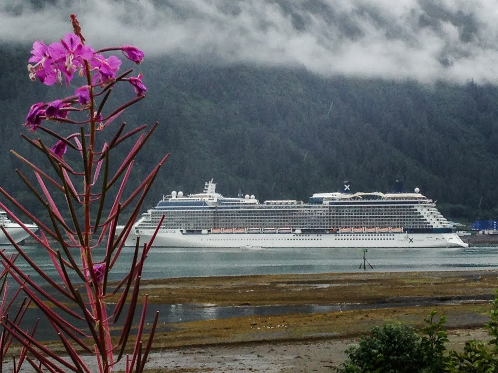 Juneau, Alaska by Hoàng Khai Nhan by Hoàng Khai Nhan