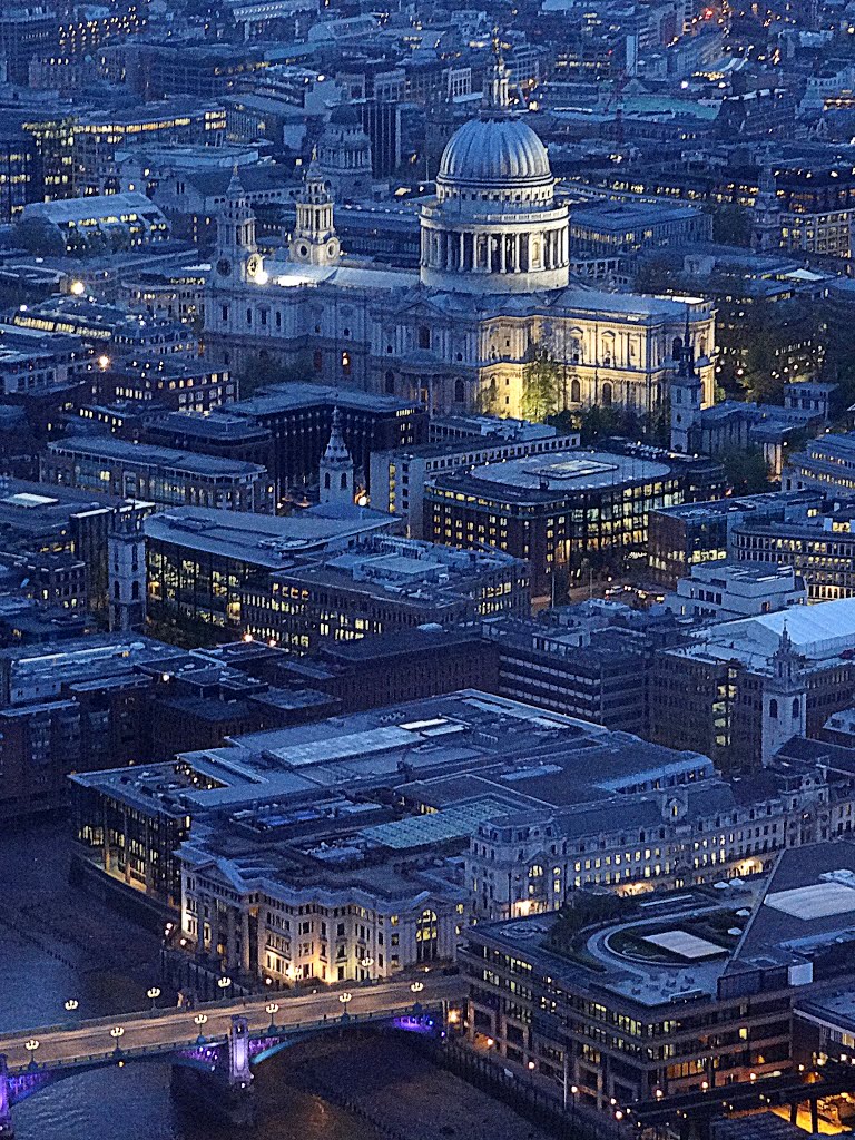 St Pauls at twilight by MarkWNS