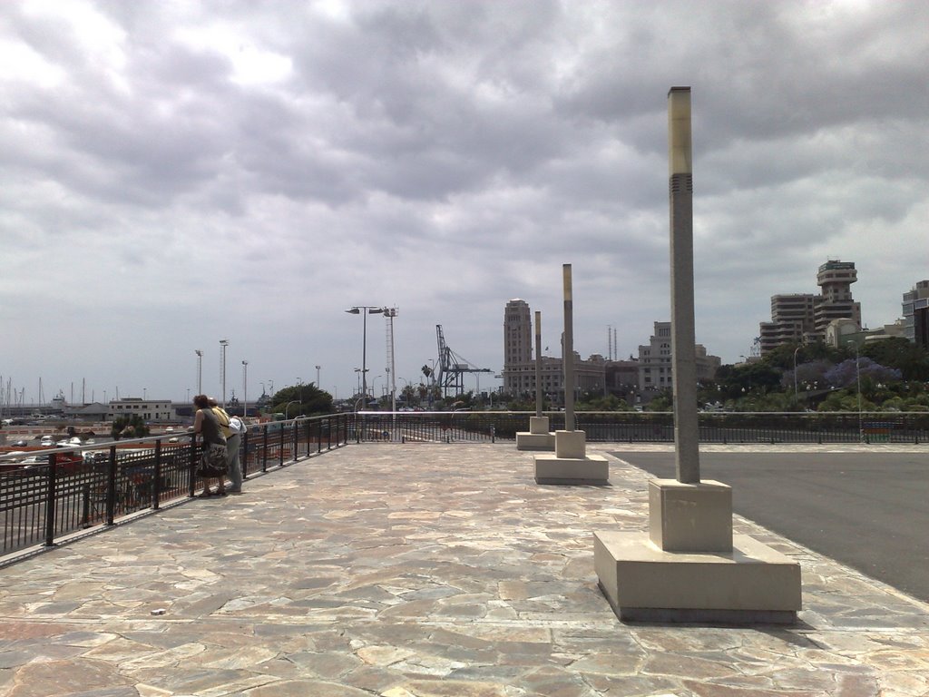 Vista desde Estación Marítima by Emilio Verche