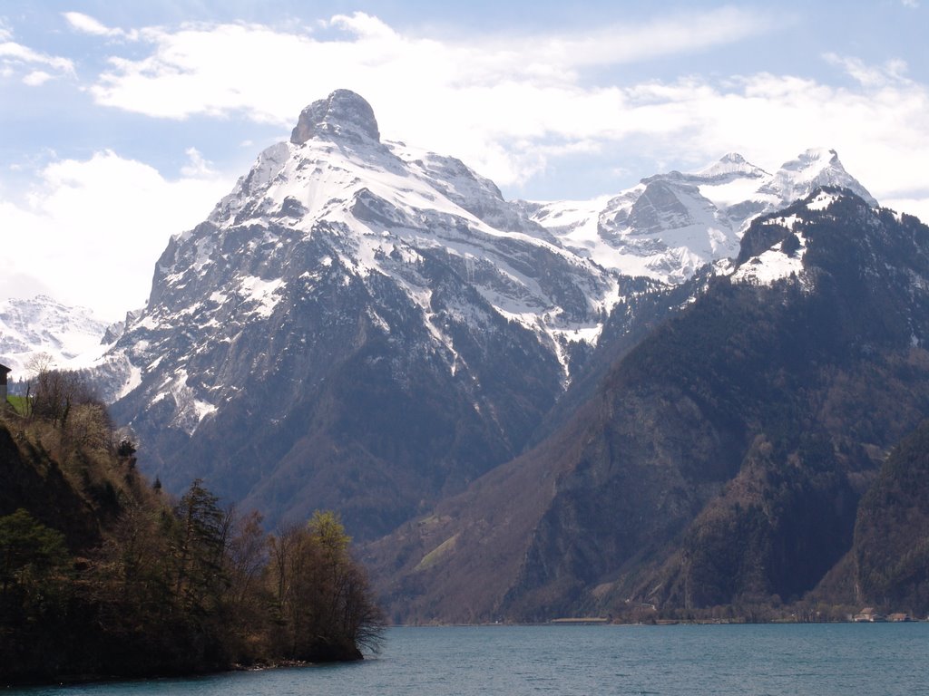 Mountains near Lake Lucerne by beroarklinux