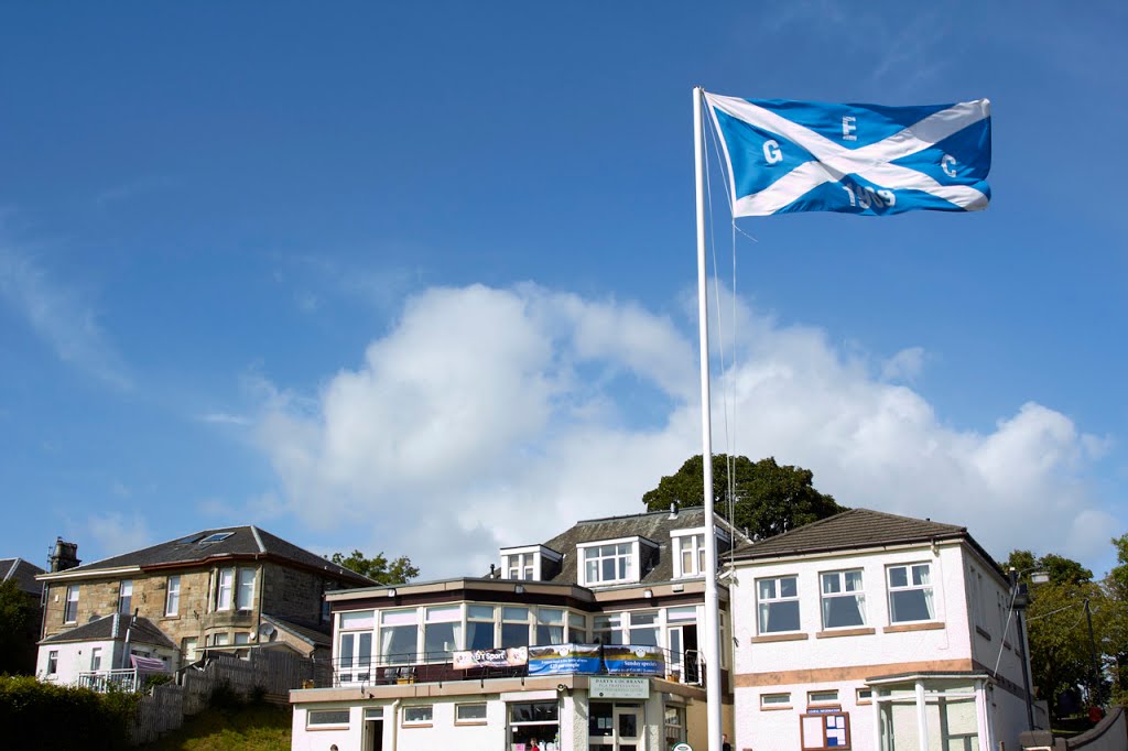 Elderslie Golf club "Flying the flat" by Kingdavidofscotland