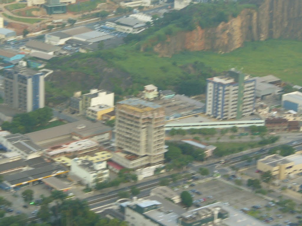 Avenida Leitão da Silva e bairro Santa Luiza by apgauafurtado