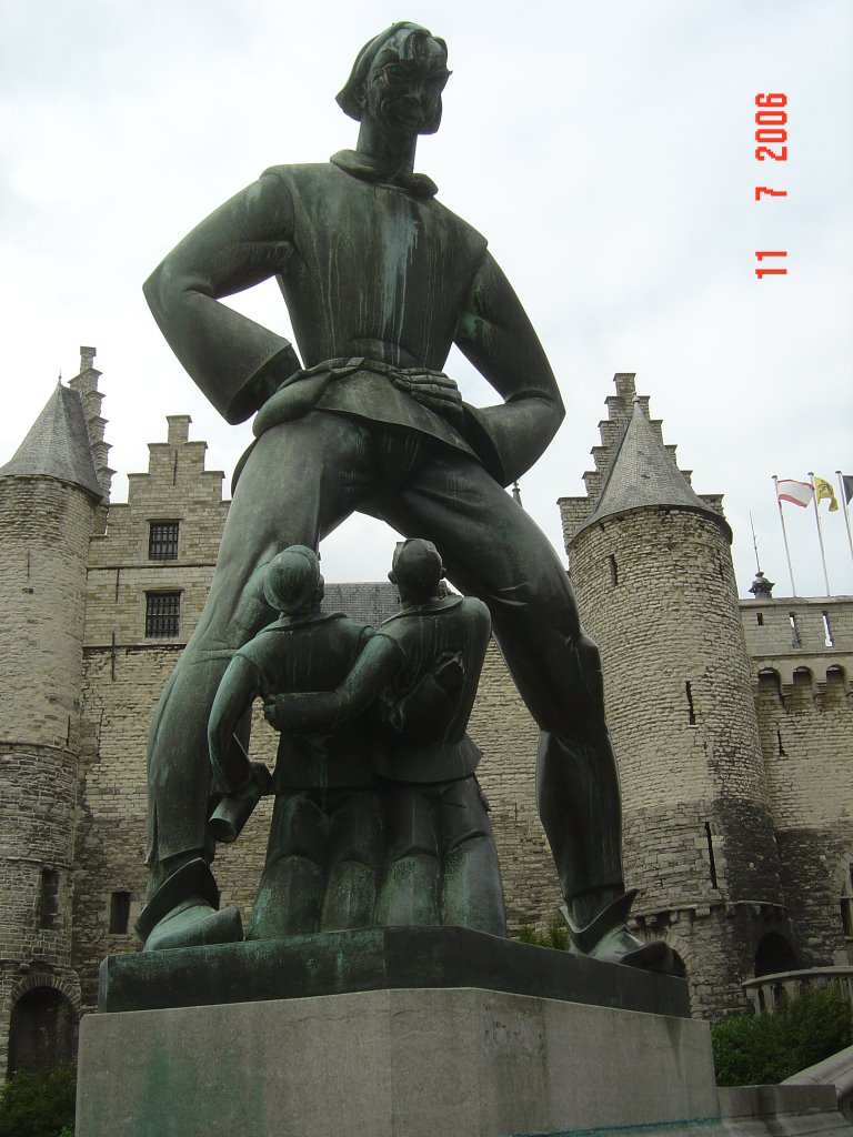 (BRU) Gigante y Enanos Castillo de Het Steen - Antwerpen by brujita9