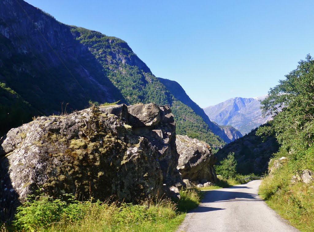 Hjølmodalen by H.Jelstad