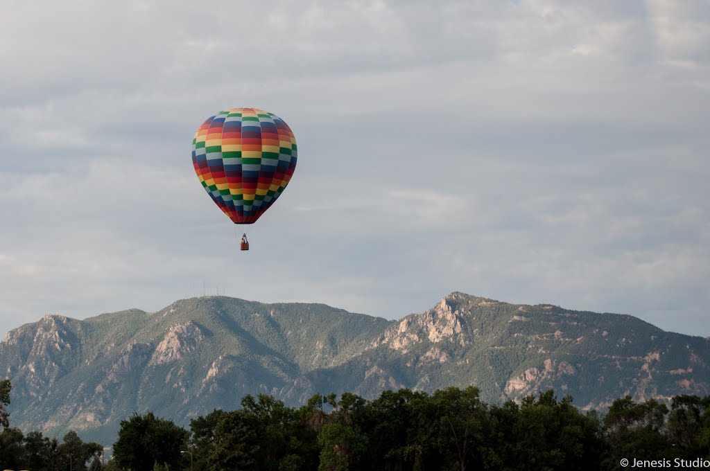 Balloon over Cheyenne Mountain by PurpleBling