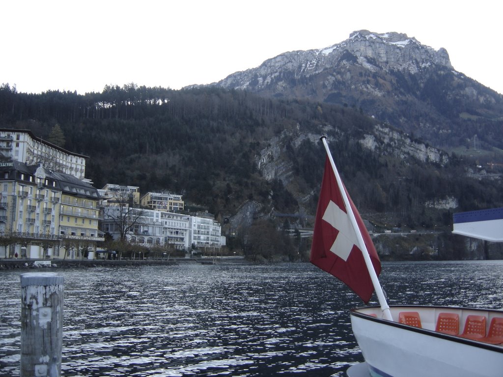 Brunnen, Lago dei 4 Cantoni by Gustavo44