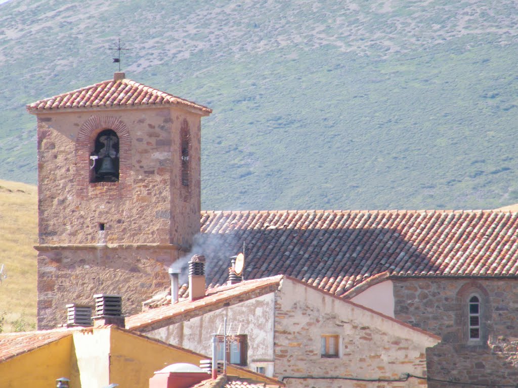 BERATÓN (SORIA) IGLESIA DE SANTIAGO APOSTOL by JOSE LUIS OROÑEZ