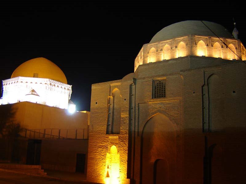 Davazdah emam mausoleum بقعه دوازده امام وزندان اسكندر by movahedi