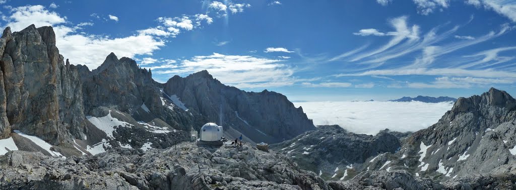 Refugio Verónica - Picos de Europa - Cantabría by miguelalonsofischer