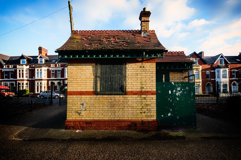 Park keepers hut grange gardens by fat-freddies-cat