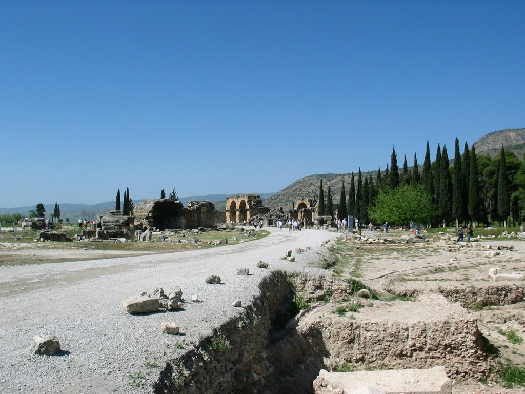 Pamukkale by Jerzy Grzybowski