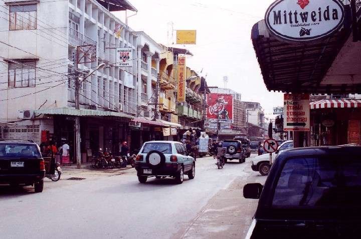 Prasathwiti road 1996, Maesot by netsu