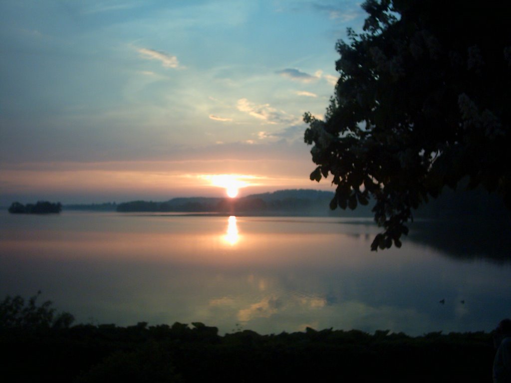 Sonnenuntergang am Malenter Dieksee (Juni 2005) by thorino