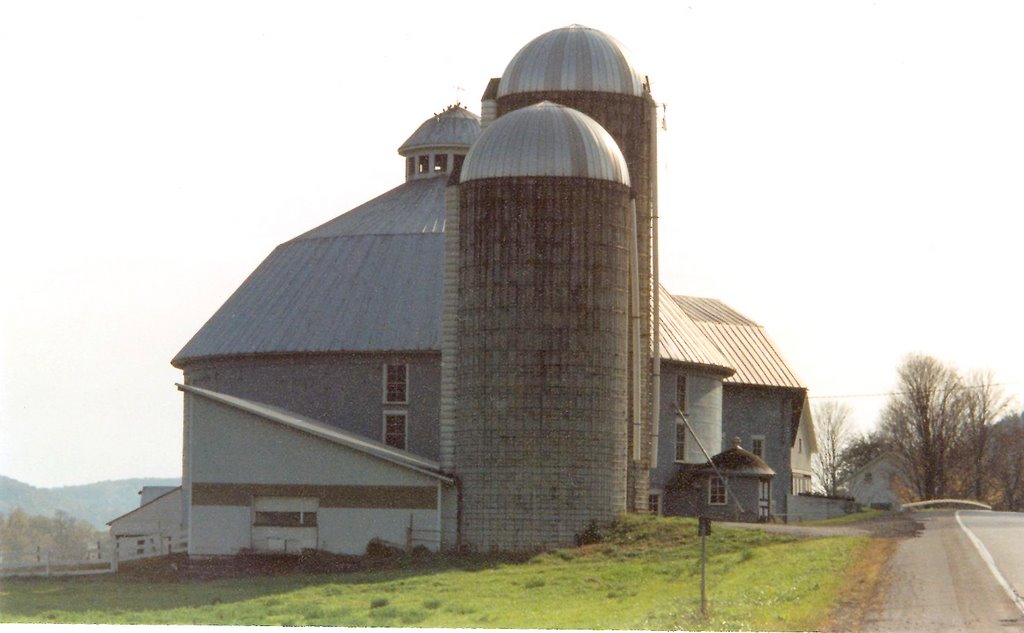 (copyrighted) Round Barn Farm 1835 C.C.Young by geliza by Geraldine Clark