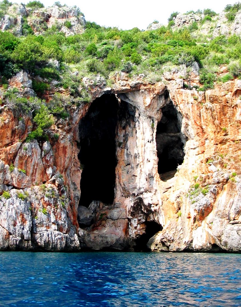 Grotta del noglio ( ..ra nnuglia) by Luigi “GOLFOPOLIKAYA…