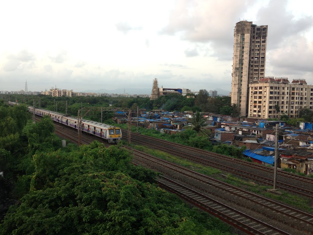 Dahisar Rail Bridge by Shakti Verma