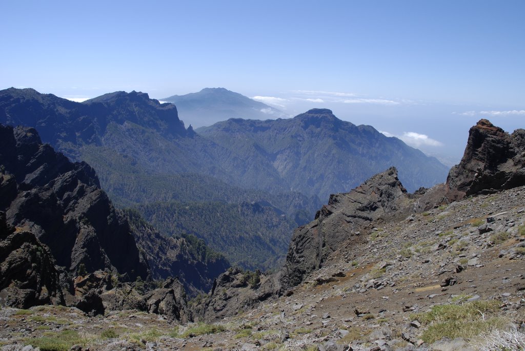 Caldera de Taburiente y Cumbre Vieja by JuanmaG