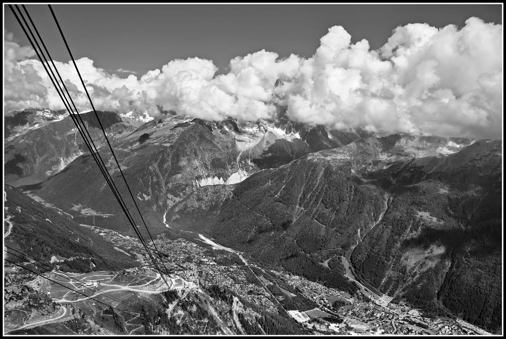 (août 2013 Depuis le téléphérique du Brévent, Chamonix) by Nick Ad@ms