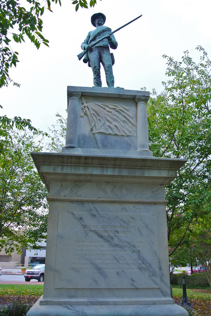 Confederate war memorial by DixieTraveler