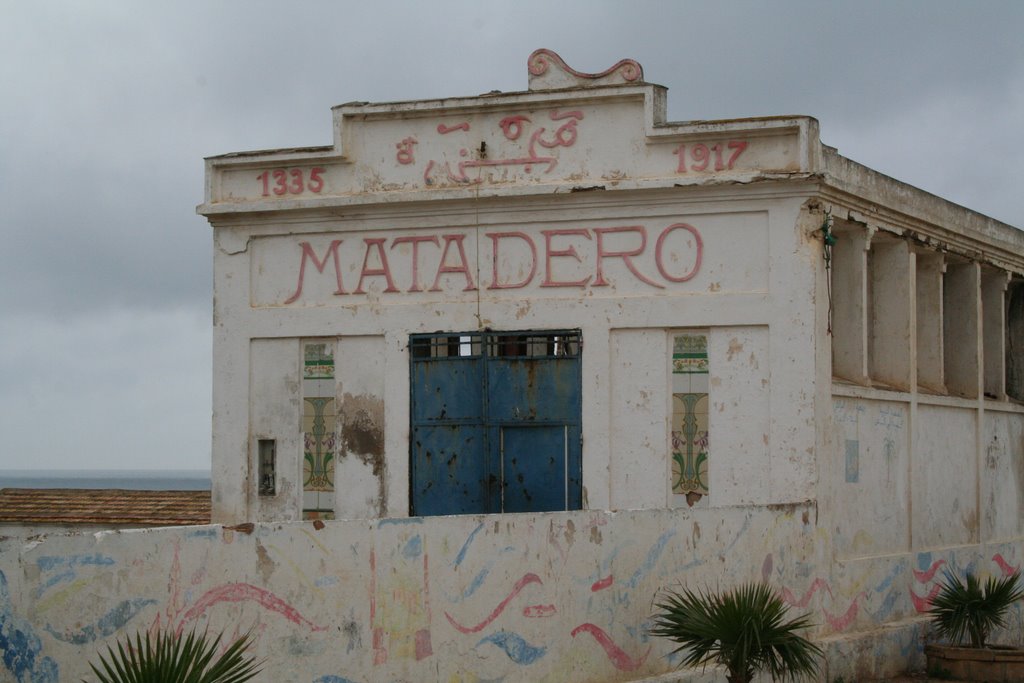 Antiguo matadero en Larache by comomegustaviajar