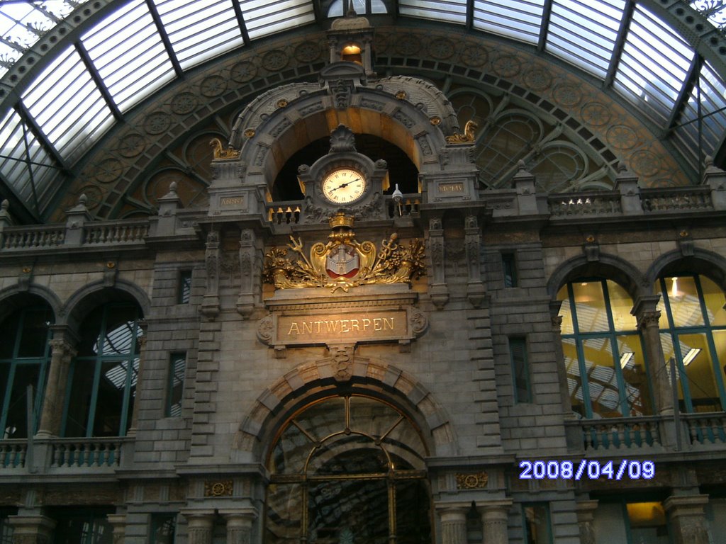 Antwerpen Central Station by offspring2002