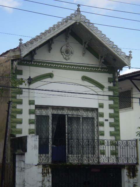 Casa na Av. Senador Lemos - Bairro do Umarizal by Odilson Sá