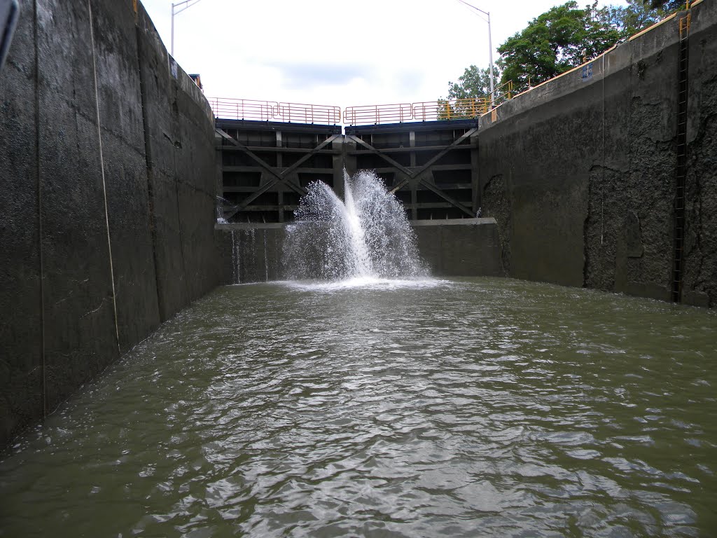 Erie canal locks @ Pittsford, NY by Sam McCutcheon