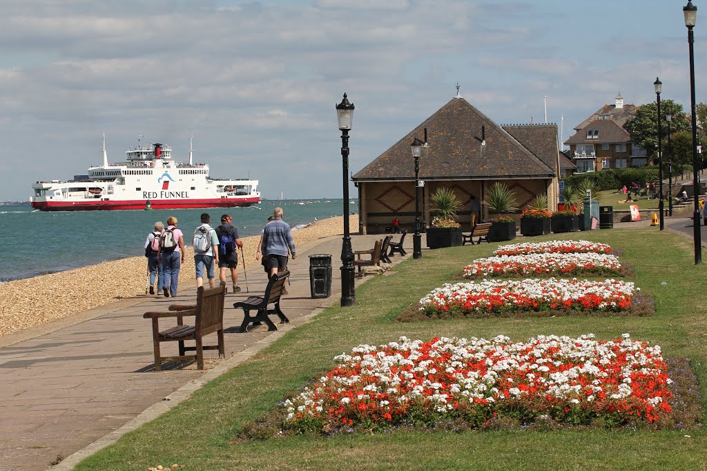 Ferry Arriving at Cowes by brian daniels