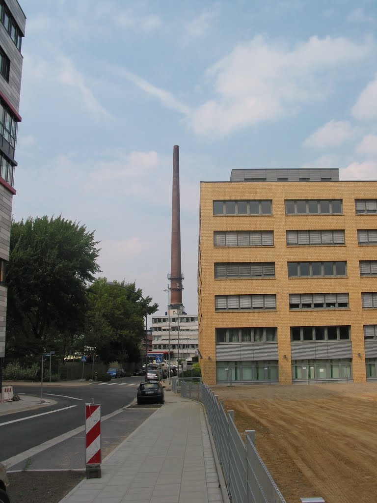 Heizkraftwerk Schederhofstraße by Micha Essen