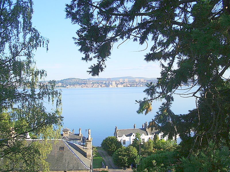 Dundee from Newport on Tay by Whistlejacket