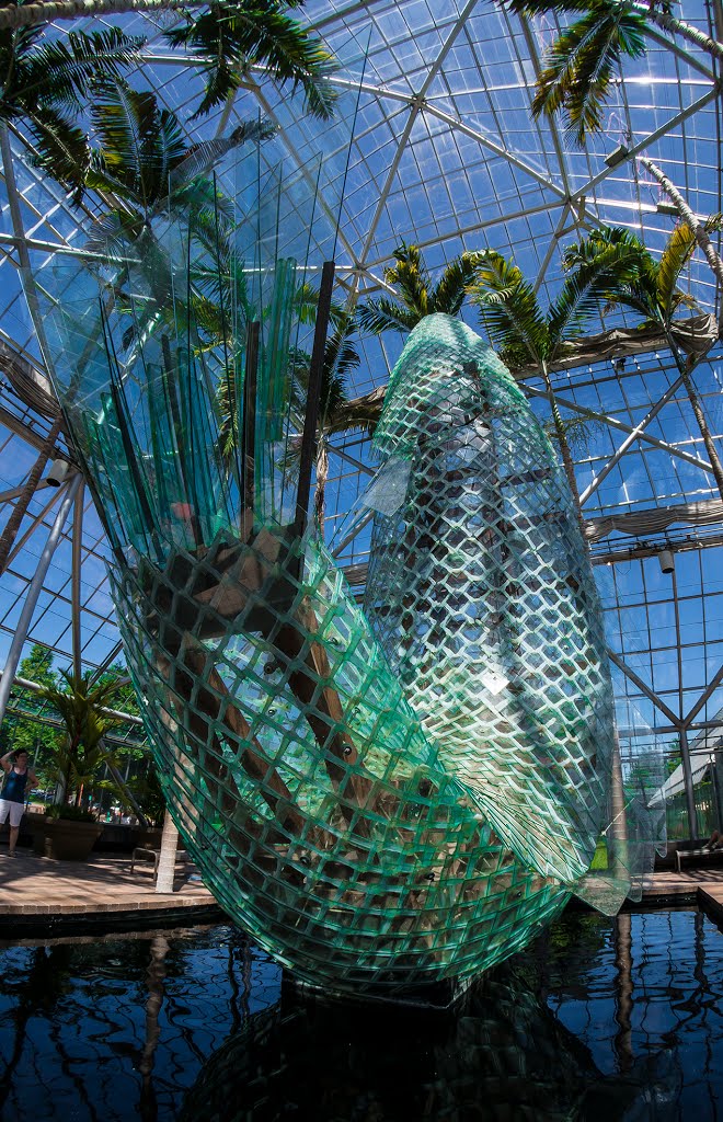 Standing Glass Fish by PASO