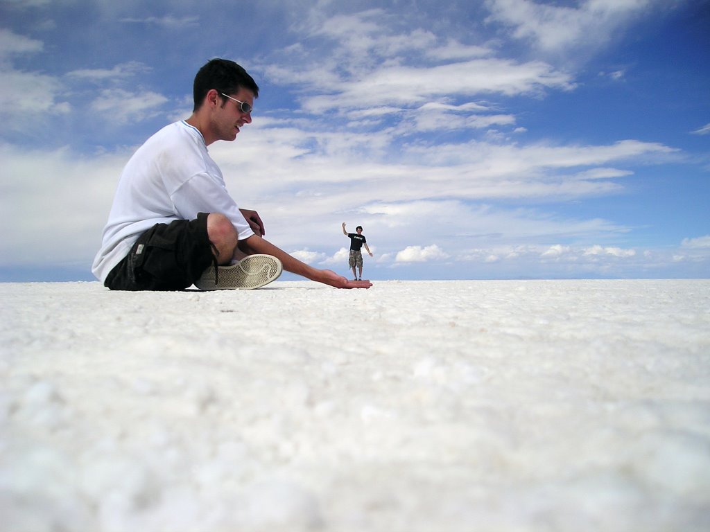 On Salar de Uyuni by stephenlavery