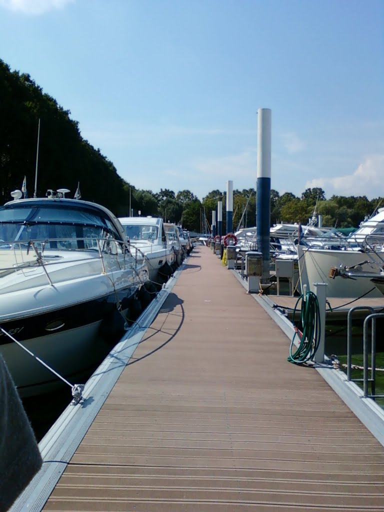 Pier by M´eeralgues Aquârelémell