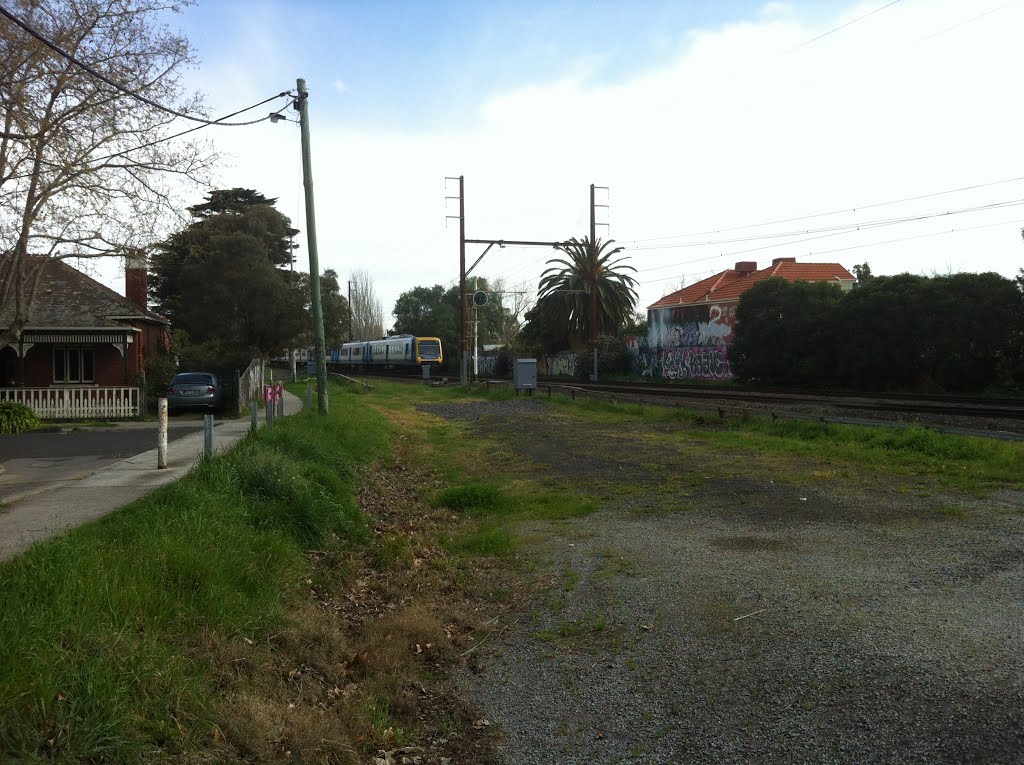 Junction of Hurstbridge Railway Line and Outer circle Railway Line closed in 1994 by rh_slash