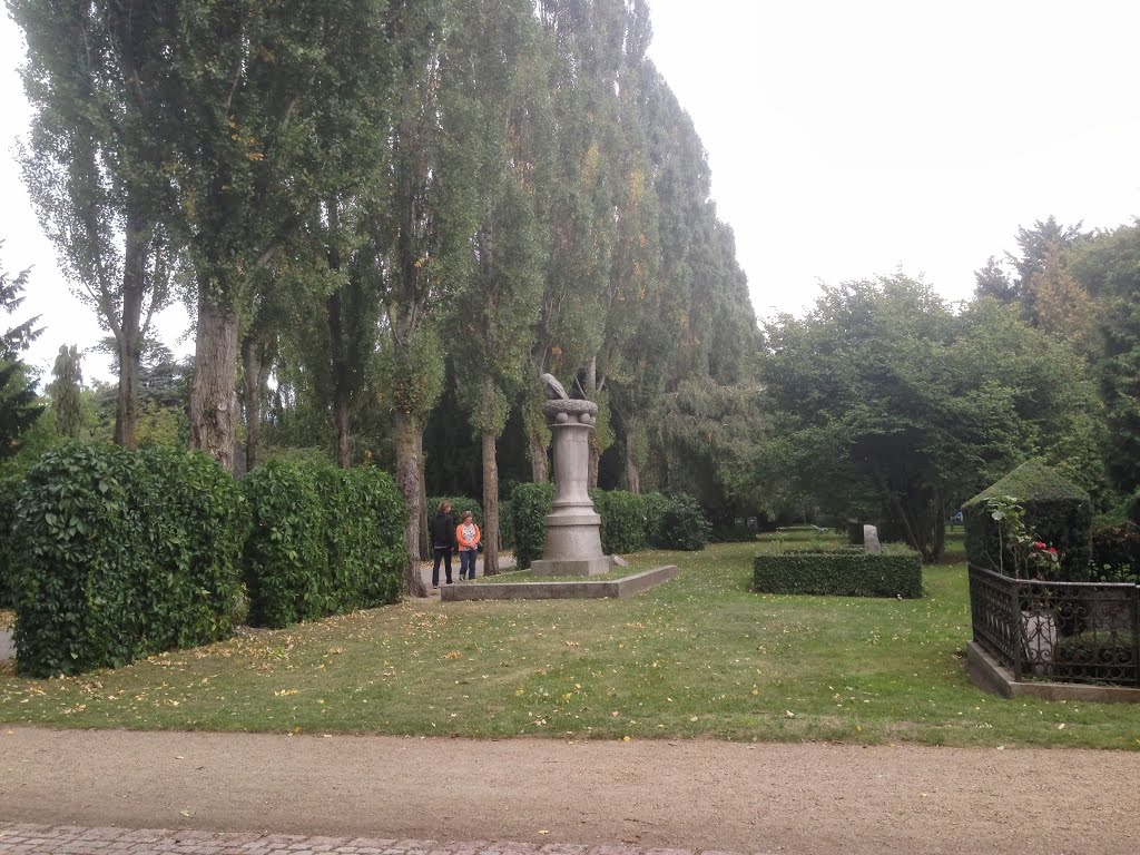 Assistens kirkegård: Niels Bohr by clauskamp