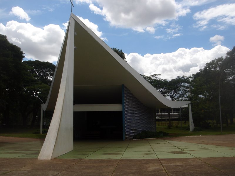 Igrejinha de Fátima 108 Sul - Brasília - DF by Alberto Alves