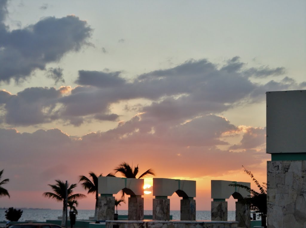 MALECON DE CAMPECHE, MEXICO, ENERO 2013 by Sergio Arce G