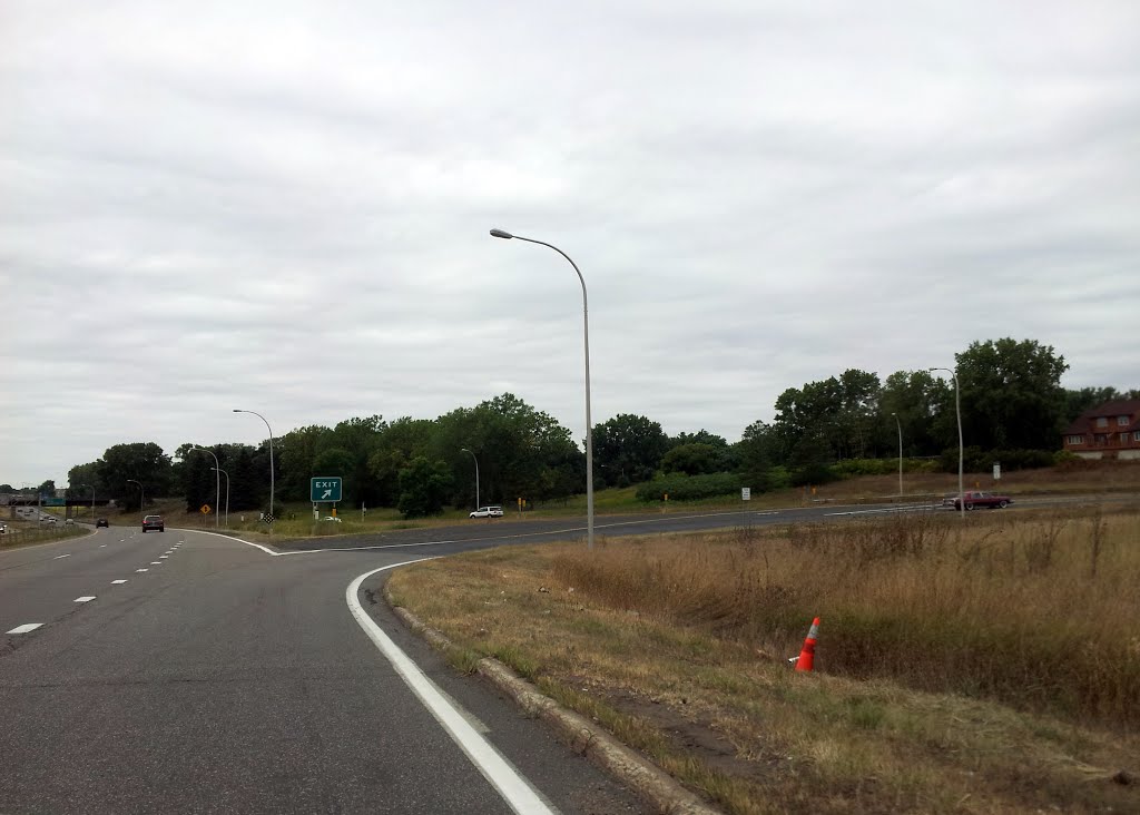 Interstate 35E - Little Canada, MN by Gabriel Vanslette