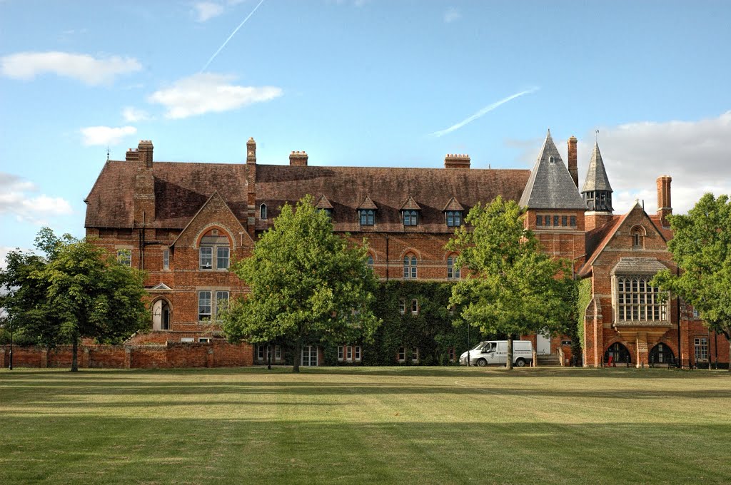 Abingdon School by Bressons_Puddle