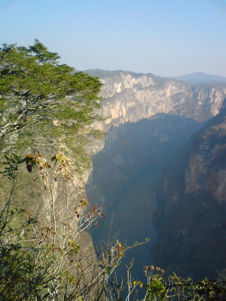 Cañon del Sumidero by Egar Garcia