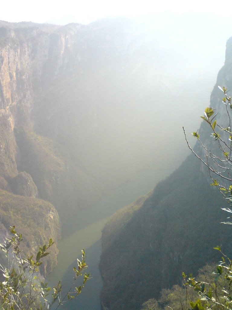 Cañon del Sumidero by Egar Garcia