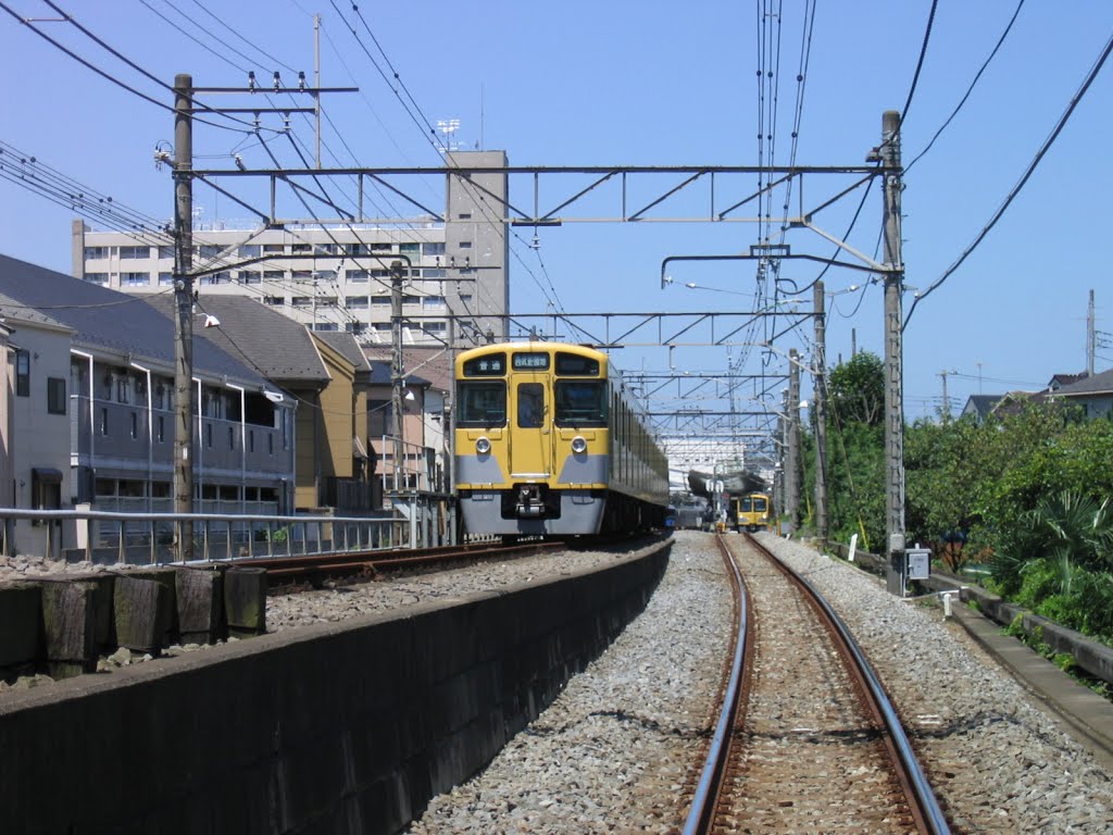 小平駅の留置線(拝島線・多摩湖線の折り返し場) by Stokesia