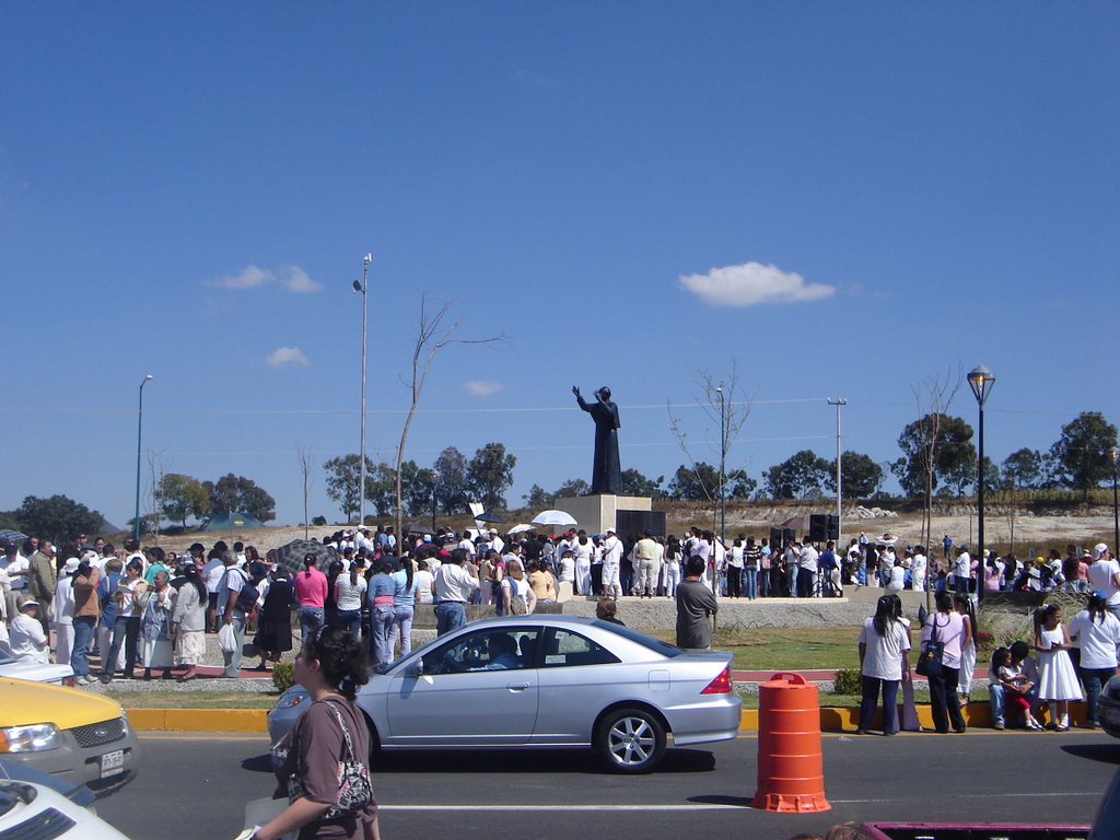 GLORIETA JUAN PABLO II, ALTOZANO, MORELIA by RIVERAPP