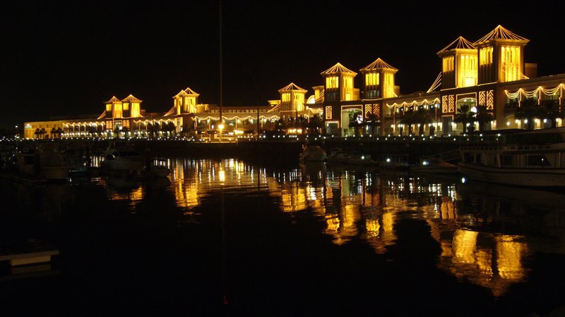 Night Sharq Mall by http://q8geeks.org