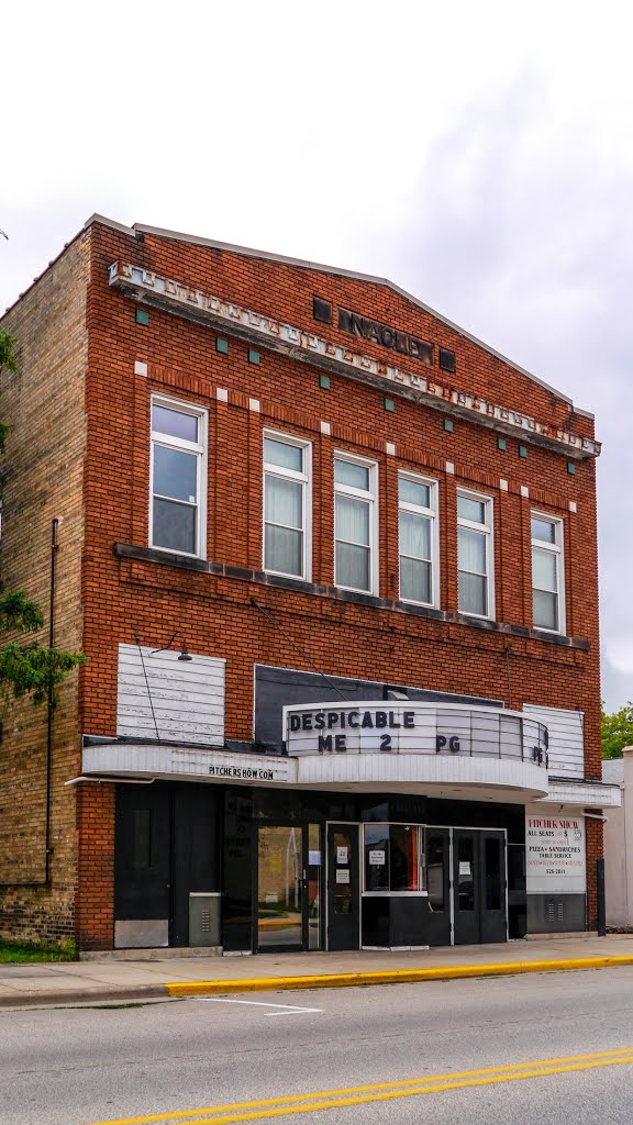 Former Shawano Theatre by D200DX